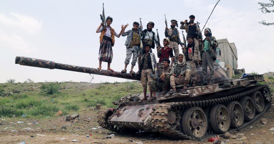اليمن: ارتفاع أعداد قتلى الاشتباكات بين الحوثيين وصالح إلى 17 شخصا