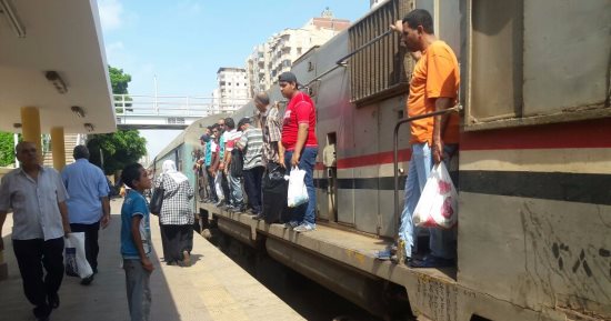 بيان لمحافظة الإسكندرية: تعطل فى فرامل قطار أبو قير واستبداله بآخر