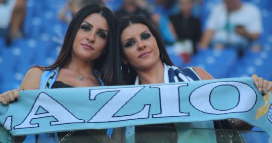 بالصور.. الجماهير تزين الأولمبيكو قبل سوبر إيطاليا بين يوفنتوس ولاتسيو