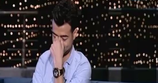 هيثم شاكر يجهش بالكباء على الهواء: كنت بستمد قوتى من أمى