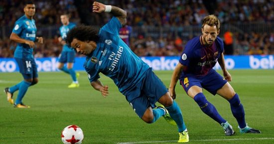 بالفيديو والصور.. شوط مثير بدون أهداف بين برشلونة وريال مدريد