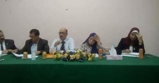وكيل وزارة الصحة بأسيوط يوجه مديرى المستشفيات بتواجد الأطباء 24 ساعة