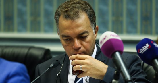وصول وزير النقل مقر أغلبية البرلمان لفتح نقاش موسع حول حادث قطارى الإسكندرية 