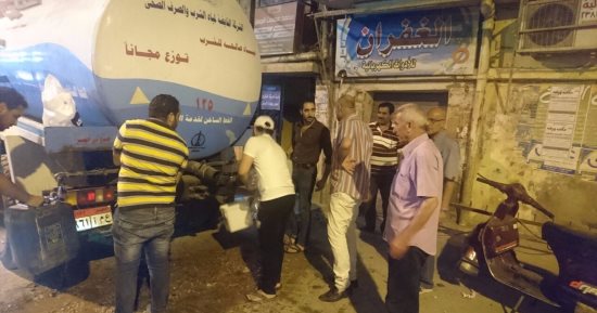 بالصور.. فناطيس لتوزيع مياه الشرب على المناطق المتضررة بالمحلة 