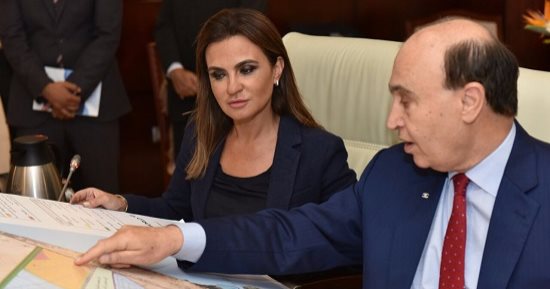 وزيرة الاستثمار والفريق مميش يصلان هانوى فى زيارة ترويجية بفيتنام وسنغافورة