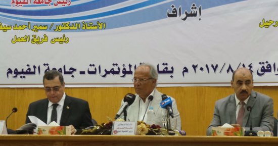 بالصور.. وزير التنمية المحلية من الفيوم: لا توجد حركة محافظين فى الوقت الحالى.. نعد قانونا لمنع البناء المخالف.. ويؤكد: مصر بلا عشوائيات مستقبلا.. هشام الشريف يكشف: يوجد 48 ألف عقار مخالف بالإسكندرية