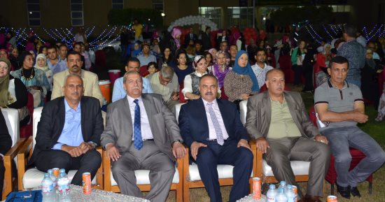 محافظ الإسماعيلية يكرم طلاب المدرسة المصرية العربية الدولية بالمجمع التعليمى