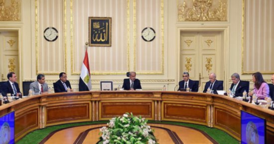 رئيس الوزراء يراجع الاستعدادات الخاصة باستقبال البطولات الكبرى فى مصر