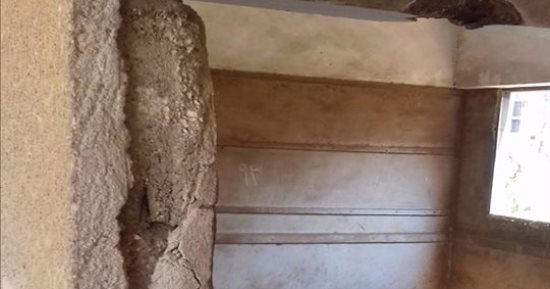 بالصور.. مبنى آيل للسقوط بمدرسة جواد على حسنى بالقاهرة يهدد حياة الطلاب