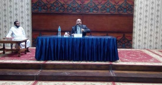 بالصور.."فضل العشر الأوائل من ذى الحجة"..ندوة للداعية محمد وهدان بالمنيا