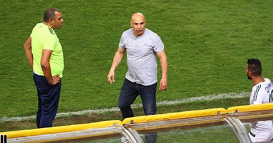 بالفيديو والصور.. لاعبو الأهلى يواسون التوأم بعد خسارة المصرى للكأس