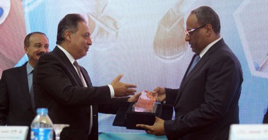 بالفيديو...وزير الصحة يوقع بروتوكولا مع فاكسيرا لتوفير الأمصال 5 سنوات بـ350 مليون جنيه