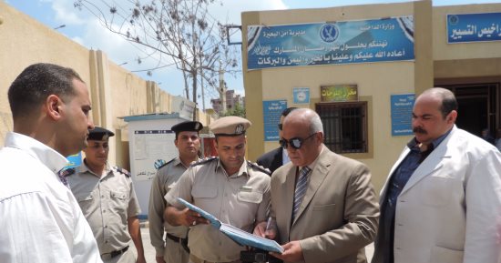 بالصور .. مدير أمن البحيرة يتفقد الخدمات الأمنية بمركزي شرطة إيتاي البارود وشبراخيت
