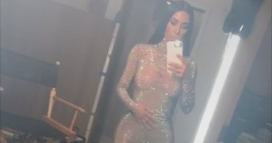 بالصور.. كيف صدمت كيم كاردشيان معجبيها من جديد.. والبعض يشبهها بسبيرز