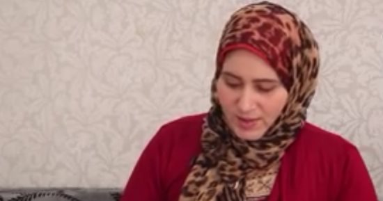 بالصور.. العمدة ناهد لاشين تكشف لـ"اليوم السابع" تفاصيل اختفائها 6 أشهر: غادرت منزلى لمرورى بظروف نفسية سيئة.. تؤكد: فترة سقطت من حياتى وكنت أقيم مع صديقة لى بالسويس.. وشقيقها: سجدت لله شكرا على عودتها سالمة