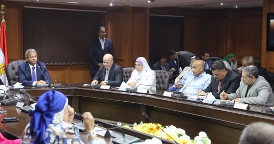 وزير الرياضة ينتقد أداء إدارة الإعلام فى حضور وكلاء الوزارة