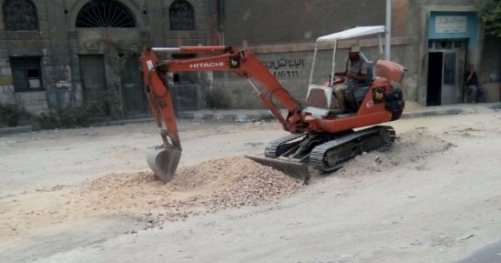 إصلاح هبوط أرضى بشارع الهويس بحى غرب الاسكندرية