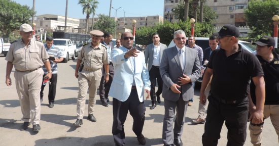 مساعد وزير الداخلية لوسط الدلتا يتفقد مركز شرطة المحلة و قوات الأمن