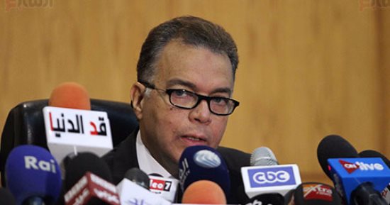 وزير النقل يبحث زيادة حجم المنقول من الحاويات بين الموانئ والمدن الصناعية