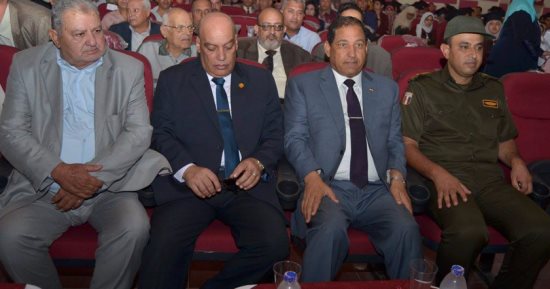 محافظ الغربية يكرم أوائل الشهادات العامة