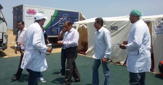 قافلة طبية تبدأ عملها فى مرسى علم بالكشف على الأهالى وإجراء العمليات اللازمة