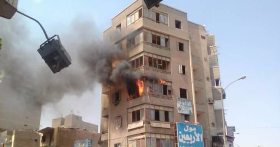 حريق يدمر إثنين من الشقق السكنية بحى الأربعين فى السويس