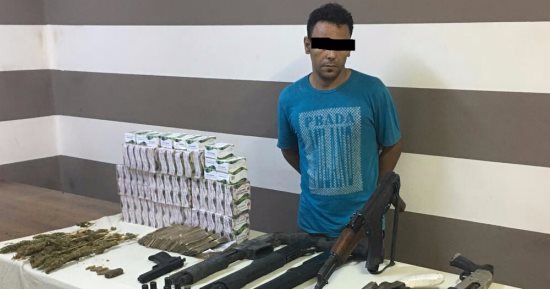 حبس مسجل خطر 4 أيام بعد ضبط حوزته 7 قطع أسلحة نارية بكفر الشيخ 