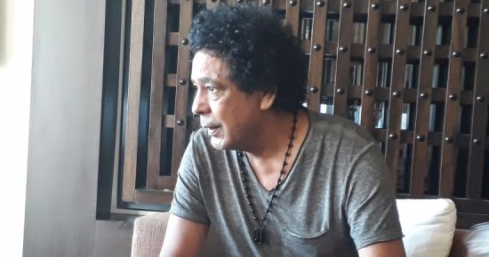 مفيد فوزى يطالب "محمد منير" بموال من أجل مصر