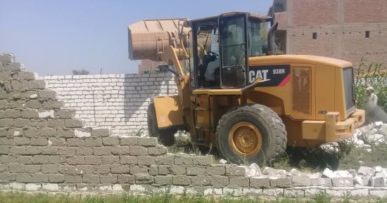 بالصور .. إزالة 25 حالة تعدى على أملاك الدولة بسوهاج