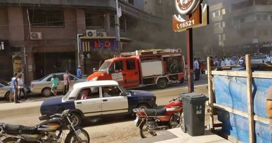 السيطرة على حريق بمحل ملابس بالمحلة دون إصابات