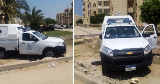 بالصور.. تفاصيل محاولة اغتيال عقيد شرطة بدمياط.. ملثمان يطلقان 16 رصاصة من بندقية آلية على سيارته أثناء توجهه للعمل.. النيابة تعاين موقع الحادث وتستمع لشهود العيان.. ومدير الأمن: الضابط واجه الإرهابيين بشجاعة