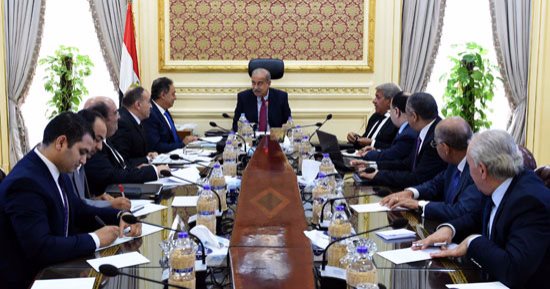 رئيس الوزراء يعقد اجتماعا لمتابعة مشروع التأمين الصحى الشامل الجديد