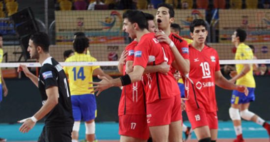 بالصور.. بعد مرور شوطين.. البرازيل تتقدم على مصر 2/0 فى بطولة العالم للطائرة 