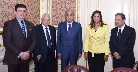 رئيس الوزراء يؤكد أهمية دور الإعلام فى دعم جهود الدولة لتحقيق التنمية