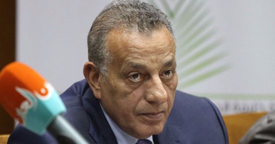 اليوم.. محافظ الجيزة يشهد تسليم معدات نظافة جديدة للقرى الأكثر احتياجاً