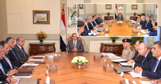 السيسي يرأس اجتماعا مع رئيس الحكومة ومحافظ البنك المركزى و7 وزراء.. بحث الاستعداد لعيد الأضحى.. وتوفير السلع بأسعار مناسبة وتطوير شركات قطاع الأعمال أهم الأولويات.. والمطالبة باستكمال بيانات الأصول غير المستغلة
