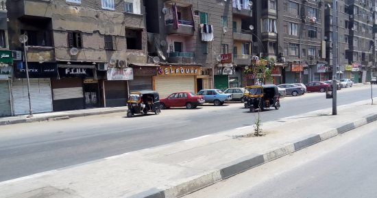 الـ"توك توك" يتحدى محافظ القاهرة ويغزو ميدان وشوارع المطرية