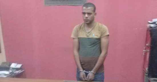 سقوط عاطل بحوزته 45 طربة حشيش داخل إطار سيارة فى السويس 