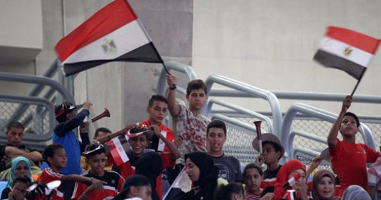 بالصور.. بعد شوطين.. شباب الطائرة يتقدمون على بولندا 2 / 0 ببطولة العالم