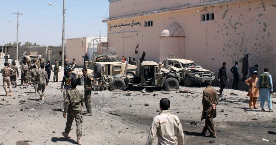 مقتل شخصين وإصابة 8 آخرين فى انفجار داخل فندق شمال أفغانستان