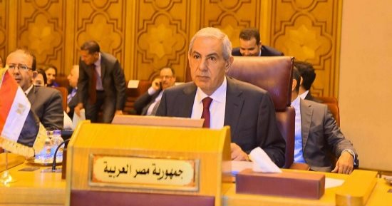 وزير الصناعة: مصر حريصة على تفعيل التجارة العربية الحرة وإقامة اتحاد جمركى