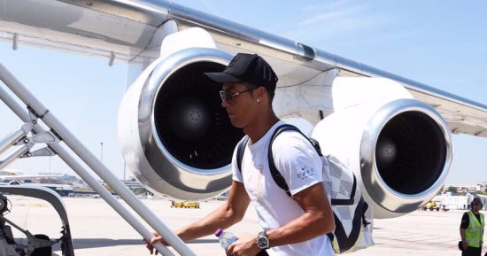 كريستيانو رونالدو يغادر مدريد لحضور حفل اليويفا