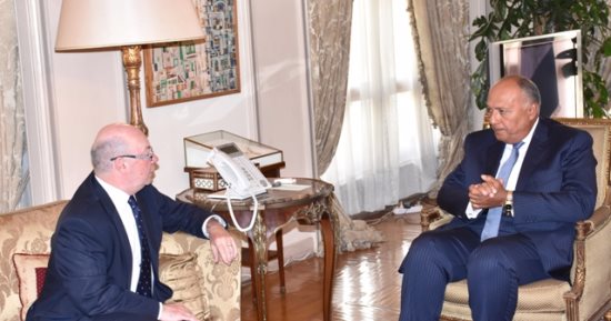 وزير الدولة البريطانى لـ"سامح شكرى": نراجع أنشطة جماعة الإخوان 