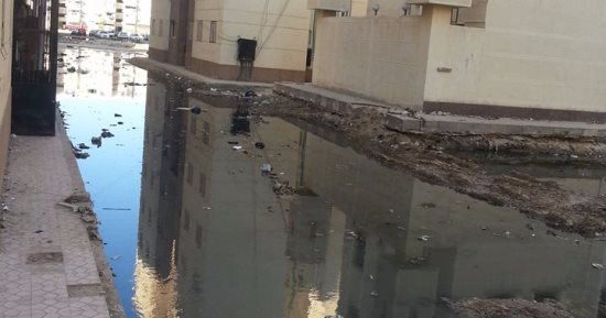 قارئ يشكو غرق شوارع مساكن القابوطى وزرزاره فى بورسعيد بمياه الصرف الصحى