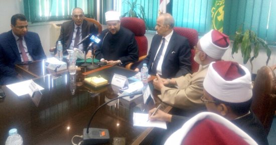 وزير الأوقاف: فتح 10 منافذ لبيع السلع بأسعار مخفضة فى القليوبية