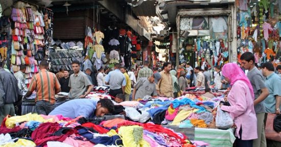 استطلاع: 58% من المصريين اشتروا المحلى بدلا من المستورد بعد ارتفاع الأسعار