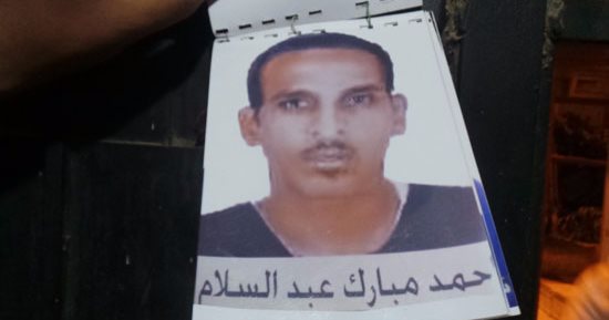 أمن قنا يوزع صور مطلوبين أمنيًا من بينهم الإرهابى عمرو سعد