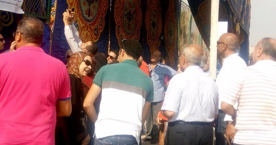 بالفيديو ..الداخلية تؤمن أتوبيسات أعضاء الأهلى لحضور العمومية بـ 20 سيارة