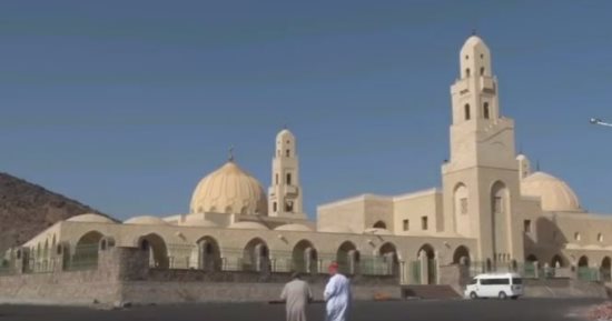 الأوقاف تعلن حاجتها لشغل بعض الأماكن بمسجد أبى الحسن الشاذلى بالبحر الأحمر