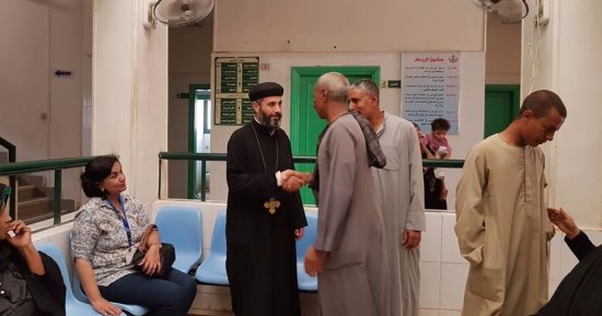 بالصور .. قافلة طبية بقرية الشهداء للكشف على 572 مواطن فى سوهاج